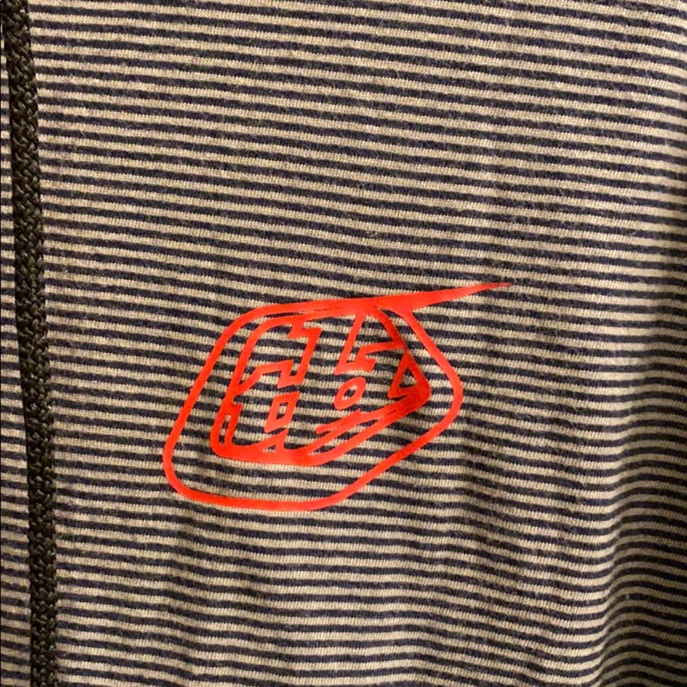 Reversible sweatshirt jacket. - Picture 8 of 8
